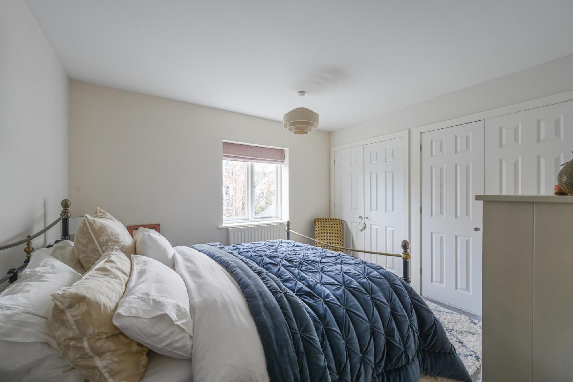 14 Castlegate, *